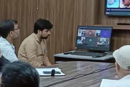 Up news, mahrajganj news