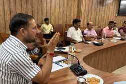 महानगर की विभिन्न समस्याओं को लेकर नगर आयुक्त ने ली समीक्षा बैठक, अवैध पोस्टर
लगाने पर होगी 50 हजार तक की वसूली - image
