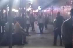 दादर-गोरखपुर एक्सप्रेस का इंजन फेल, चार घंटे तक रुकी रही…सिंगल रूट पर कई ट्रेनों
की टाइमिंग हुई गड़बड़ - image