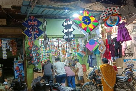 चाइनीज मांझे से वो काटा की होड़, कहीं टूट ना जाए सांसों की डोर