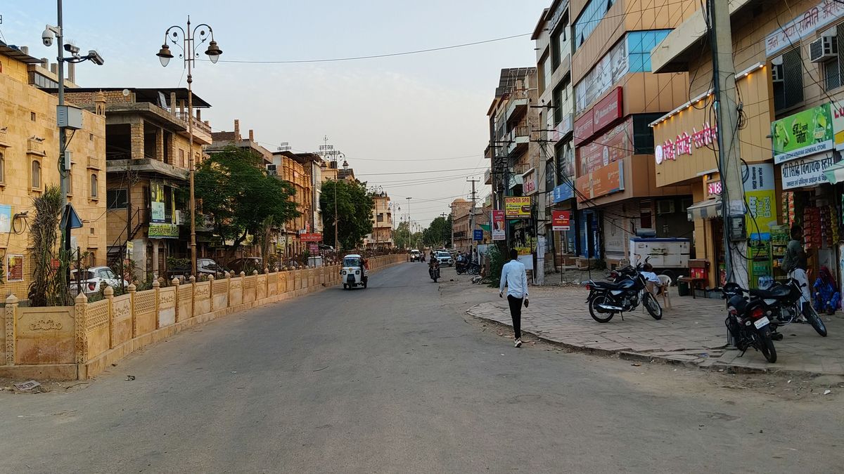 Video: यातायात को सुगम बनाने के प्रयास सडक़ पर आ रहे नजर