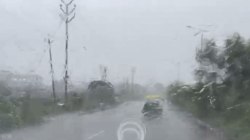 UP heavy rain alert: पिछले 1 घंटे से लगातार हो रही मूसलाधार बारिश, ऑरेंज अलर्ट
जारी  - image