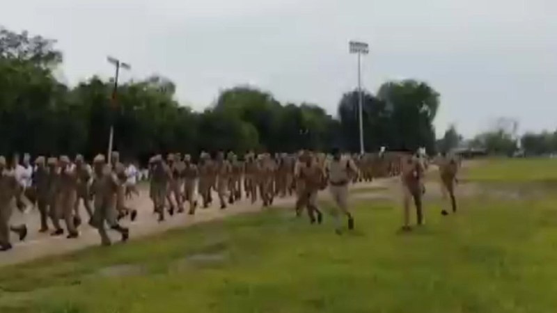 उत्तर प्रदेश पुलिस में भर्ती (फोटो सोर्स- y वीडियो ग्रैब)