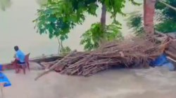 फर्रुखाबाद में टूटा 15 वर्षों का रिकॉर्ड, गंगा और रामगंगा का रोद्र रूप, गांव बने
टापू - image