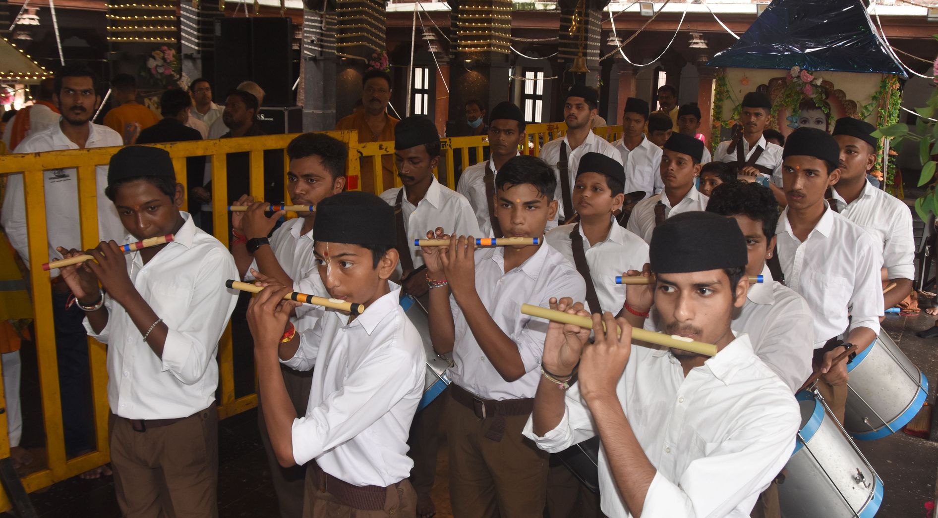 जन्माष्टमी पर आरएसएस का घोष वादन, सैकड़ों स्वयंसेवक हुए शामिल