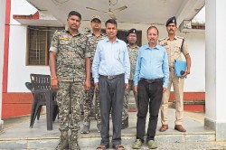 CG News: ट्रायबल विभाग में 45 फर्जी टेंडर का फूटा कांड… 2 अफसर को जेल और बाबू
फरार - image