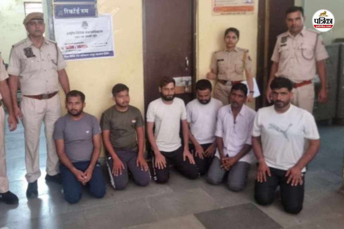 Rajasthan Crime: 25 लाख की वसूली के लिए युवक का अपहरण, पिता और दो बेटे सहित छह
गिरफ्तार