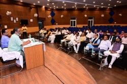 SIR पर झारखंड में भी सियासत तेज, विधानसभा में प्रस्ताव पारित करेगा सत्तारूढ़
गठबंधन - image