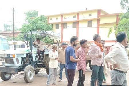 Ambulance was not available to take the dead body