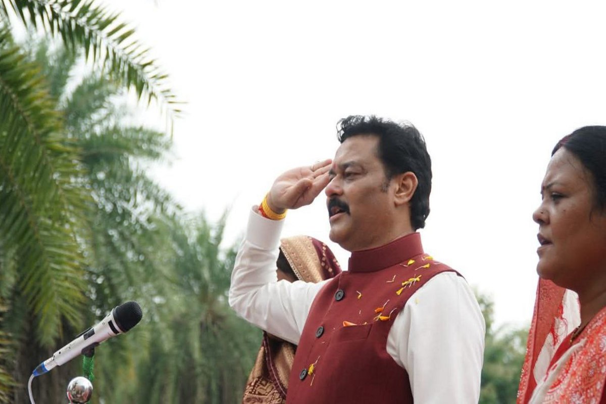 Wrong flag hoisting in katni