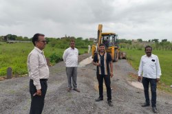 तीन अवैध कॉलोनी व अवैध प्लाटिंग पर चला बुल्डोजर, मचा हडक़ंप - image