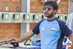 Asian Shooting Championships 2025: कपिल बैंसला ने जीता गोल्ड, टीम इवेंट में भारत
को दिलाया सिल्वर - image