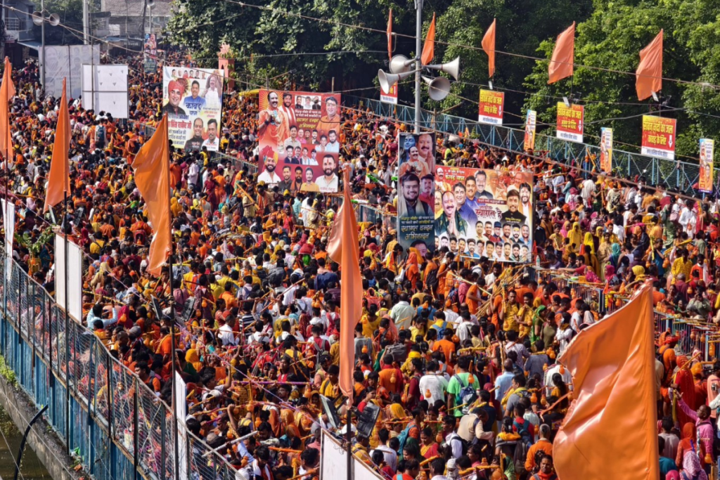 Kubereshwar Dham Pandit Pradeep Mishra Kanwar Yatra