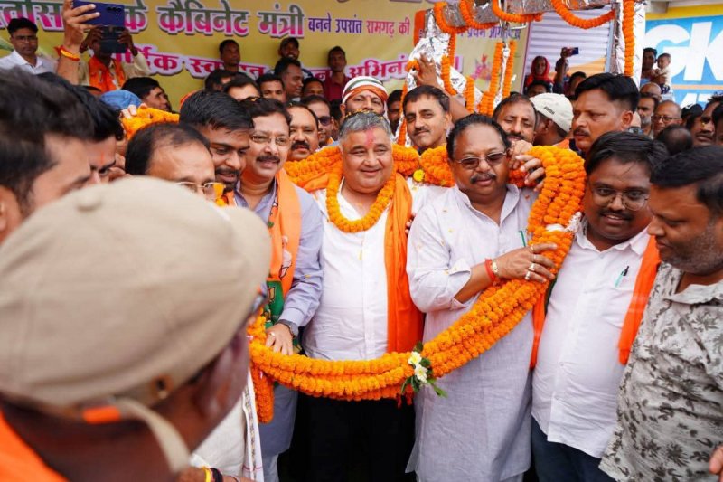 Minister Rajesh Agrawal