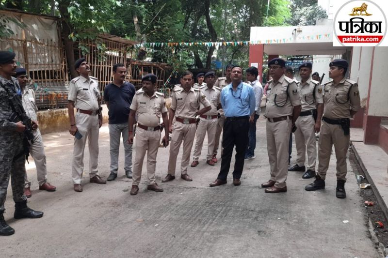 Patna Civil Court bomb threat Judges lawyers leave work