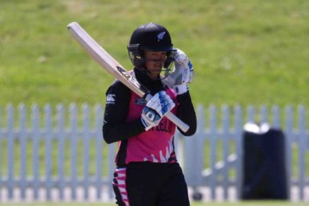 new zealand Thamsyn Newton retires from International Cricket