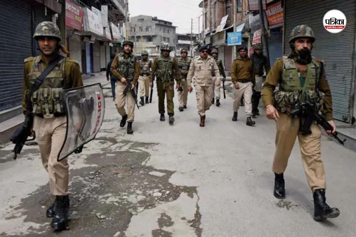 दिल्ली में जम्मू-कश्मीर पुलिस की बड़ी कार्रवाई, आतंकी फंडिंग नेटवर्क का किया
भंडाफोड़ - image