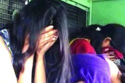 मकान में चल रहा था देह व्यापार तभी बोगस ग्राहक बनकर पहुंची पुलिस, मच गया हड़कंप;
2 महिला सहित 3 गिरफ्तार - image