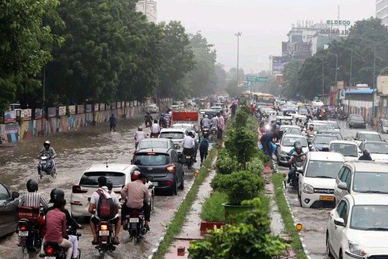 बारिश का कहर, मौसम विभाग का अपडेट फोटो सोर्स : Patrika