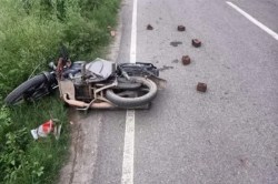 Road Accident: भीलवाड़ा में भीषण हादसा, 3 जनों को कुचलते हुए निकल गया ट्रेलर,
दर्दनाक मौत - image