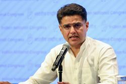 ‘वोट चोरी’ पर बीजेपी-कांग्रेस में सियासी घमासान, सचिन पायलट के आरोपों से गरमाया
माहौल - image