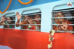 जयपुर के बुजुर्गों के लिए खुशखबरी: कल निकलेगी तीर्थ यात्रा योजना की लॉटरी; हर
तीसरे बुजुर्ग को मिलेगा तीर्थाटन का मौका - image