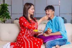 अनाया बांगर ने लड़की बनने के बाद पहली बार मनाया रक्षाबंधन, भाई को राखी बांध लिखी
दिल छू लेने वाली बात - image
