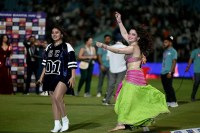 तमन्ना भाटिया और दिशा पाटनी ने मचाया धमाल, सुनिधि चौहान के सुरों से गूंजा इकाना स्टेडियम     फोटो सोर्स : Social Media X