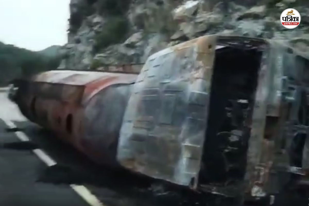 Udaipur-Pindwara highway horrific accident acid full tanker overturned driver burnt alive in fierce fire