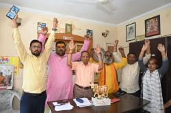 गोरक्षकों की गिरफ्तारी के बाद रोष, संगठनों ने कहा तुरंत रिहाई नहीं हुई तो आंदोलन
और तेज होगा - image