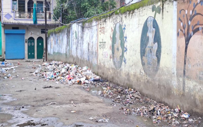 Ramky left the work due to non-payment, other company failed, as a result garbage collection stopped for one month