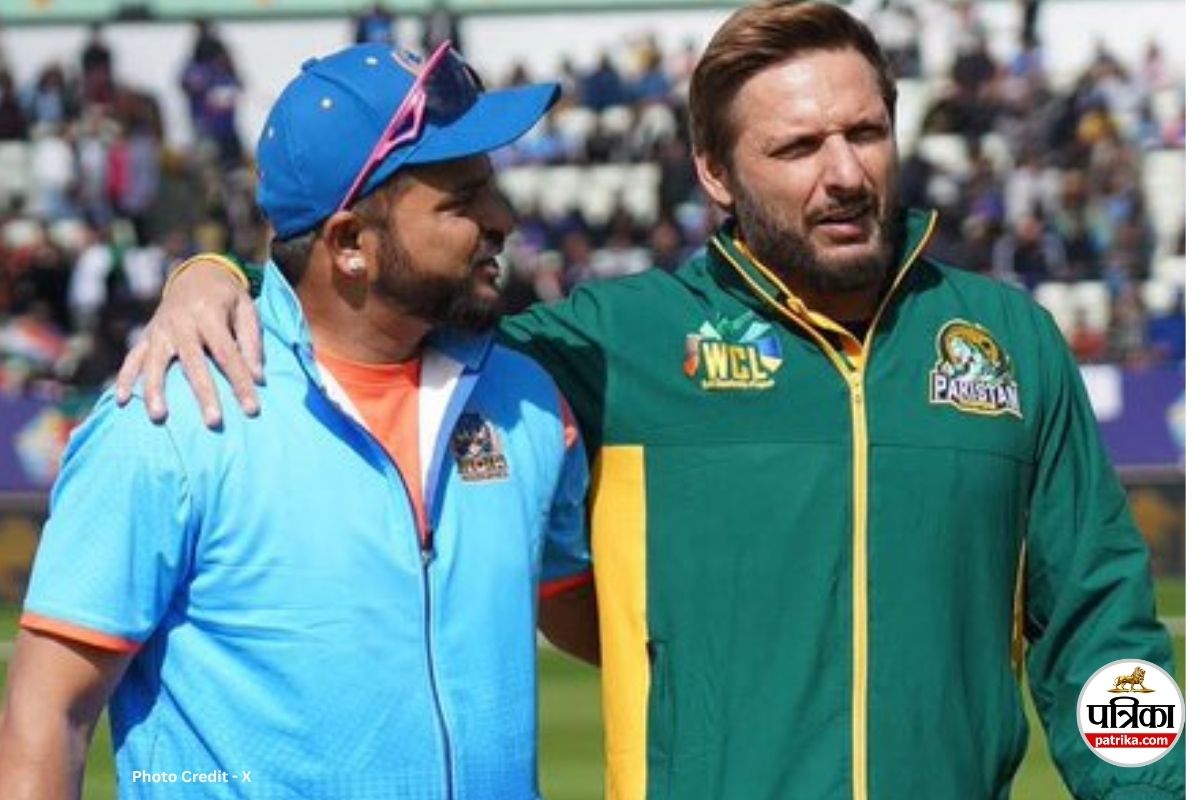 Suresh Raina and Shahid Afridi