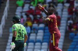 WI vs PAK 3rd ODI: जब सो रहा था हिन्दुस्तान तब रौंदा जा रहा था पाकिस्तान,
वेस्‍टइंडीज ने 202 रन पीटकर 34 साल बाद जीती सीरीज - image