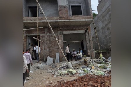 Wall collapsed in Sirohi
