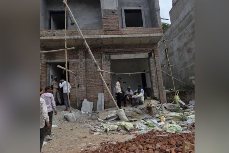 Wall collapsed in Sirohi