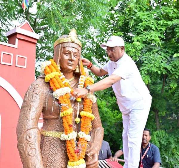 CG News: मुख्यमंत्री साय ने हजारों युवाओं के साथ लगाई स्वतंत्रता की दौड़, देखें तस्वीरें 
