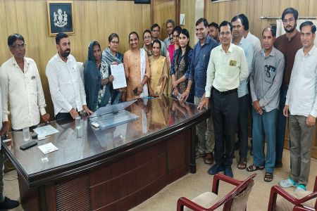 Ministerial Employees Organization submitted a memorandum to the District Head