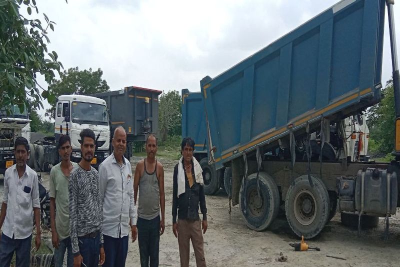 The industry has come to a standstill due to the indefinite strike of mineral traders