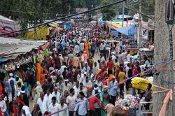 भर्तृहरि बाबा के लक्खी मेले में उमड़ा श्रद्धा और आस्था का सैलाब, देखें वीडियो   - image