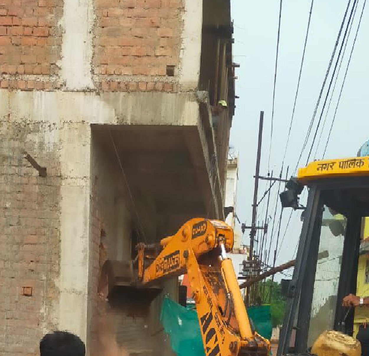 हौसले बुलंद: न कानून का खौफ, न नोटिस का असर, अवैध प्लॉटिंग कर भूमाफिया भर रहे अपनी जेब