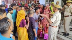 भरतपुर में प्रसूता की मौत के बाद जनाना अस्पताल में जमकर हंगामा, पुलिस ने 7 लोगों
को हिरासत में लिया - image