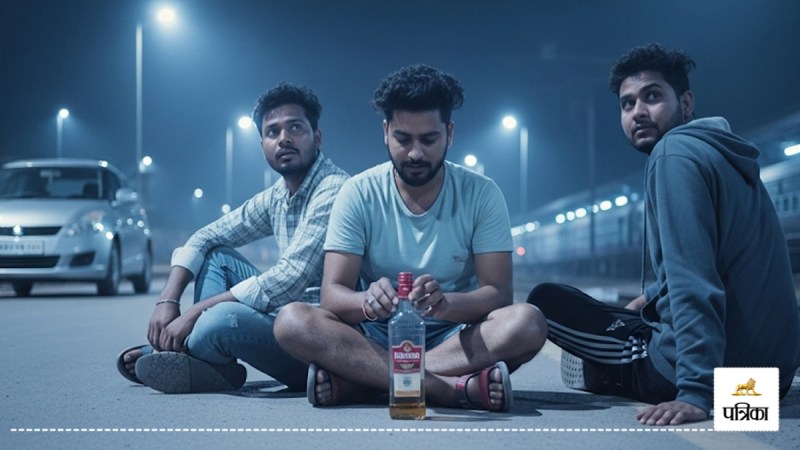 bijnor youth drinking liquor road viral video police action up