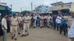 Rajasthan : पत्नी के प्रेमी ने सुपारी देकर करवाई पति की हत्या, चार गिरफ्तार,
आरोपियों का निकाला पैदल जुलूस - image