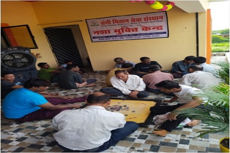 CG News: सालभर पहले शुरू की थी मुहिम, 115 लोगों का शराब-गांजा छुड़ाया, 11 का इलाज अब भी जारी