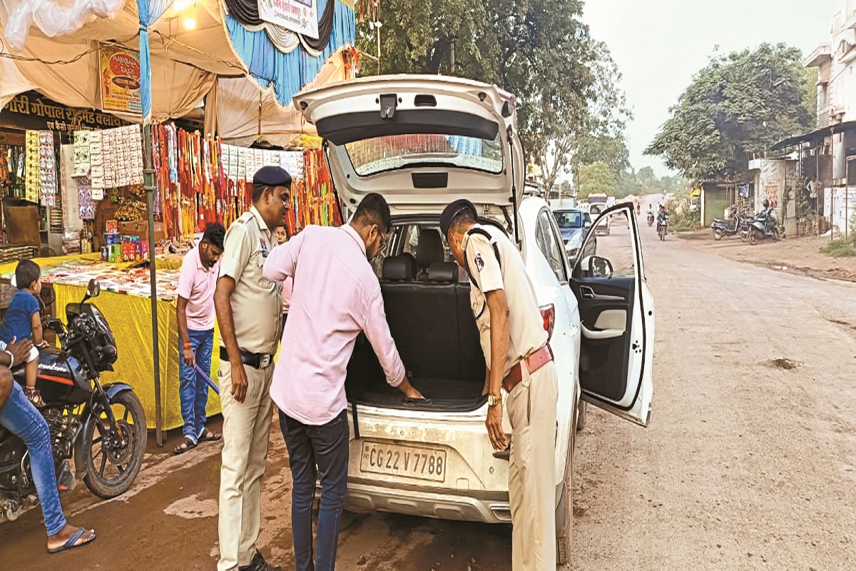 CG News: शहर के इस जगह में पुलिस की तगड़ी चेकिंग, 223 का चालान काटा, इनमें 10 ड्राइवर शराबी