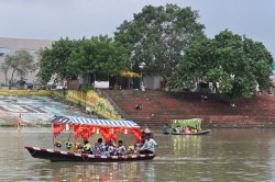 Mahadev Ghat: मुख्यमंत्री नगरोत्थान योजना से 20 करोड़ का खाका तैयार, महादेव घाट
बनेगा धार्मिक कॉरिडोर, पुराने मंदिर संवरेंगे - image