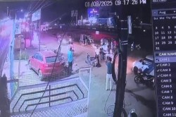 Raipur News: अशोका बिरयानी के पास युवक की पिटाई, देखें घटना का सीसीटीवी वीडियो - image
