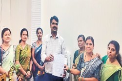 आंगनबाड़ी कार्यकर्ता-सहायिकाओं ने सरकार के खिलाफ खोला मोर्चा, 13 को देंगे धरना,
पूरी नहीं हुई मांग तो करेंगे उग्र आंदोलन - image