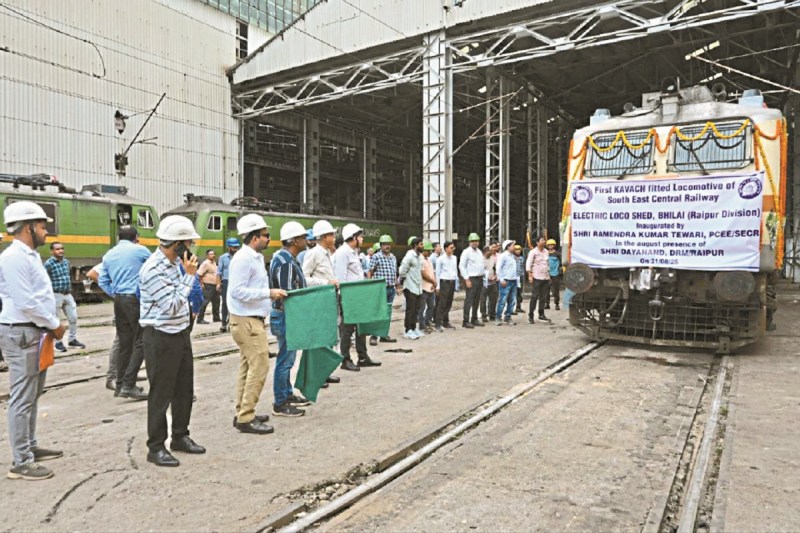 Indian Railway: रेल सुरक्षा की दिशा में बड़ा कदम, लोको पायलट को मिलेगा रियल टाइम सिग्नल डेटा, आमने-सामने ट्रेनें आने पर ऑटोमेटिक ब्रेक