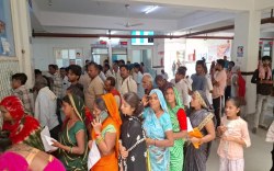 40 फीसदी बढ़ी ओपीडी, उल्टी-दस्त, टाइफाइड, डेंगू, मलेरिया व वायरल फीवर लोगों को
अपनी चपेट में ले रहा - image